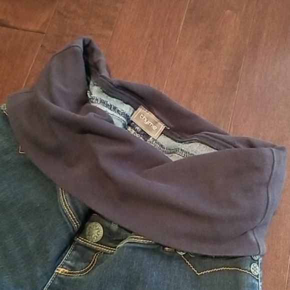Thyme Maternity jeans size S - Picture 4 of 5
